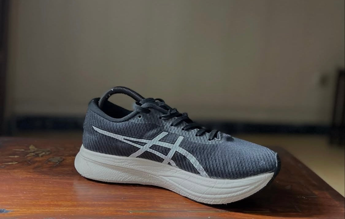 ORIGINAL Asics MagicSpeed 2 Black Carrier Grey