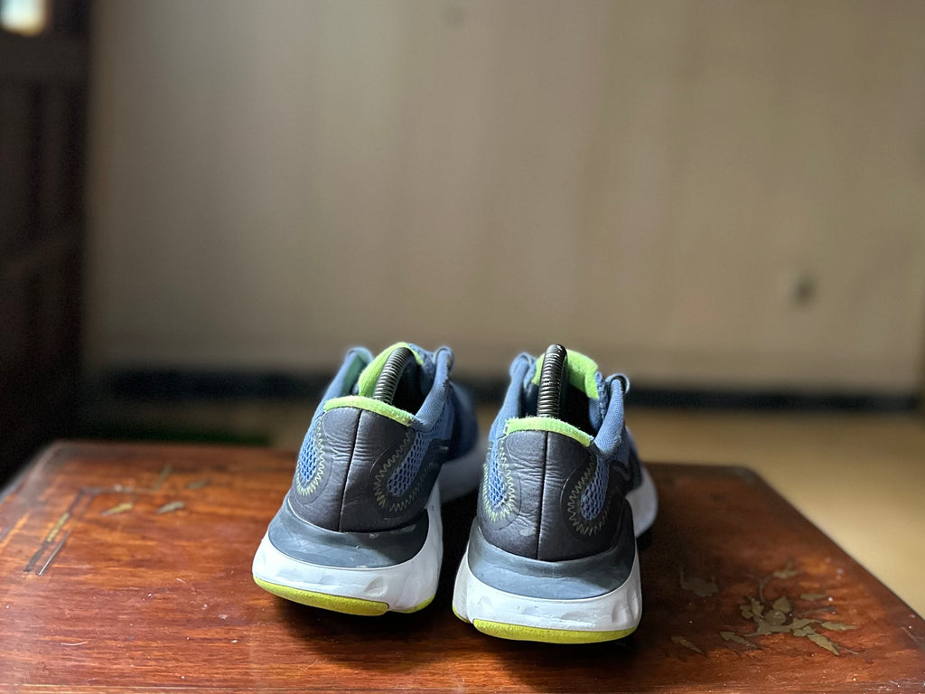 ORIGINAL Nike Renew Run 2 Diffused Blue Uk size: 7.5 Eu: 42