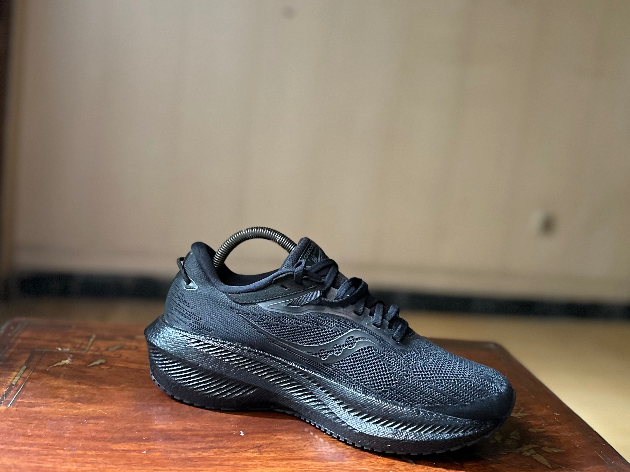ORIGINAL Saucony Triumph 21 Triple Black
