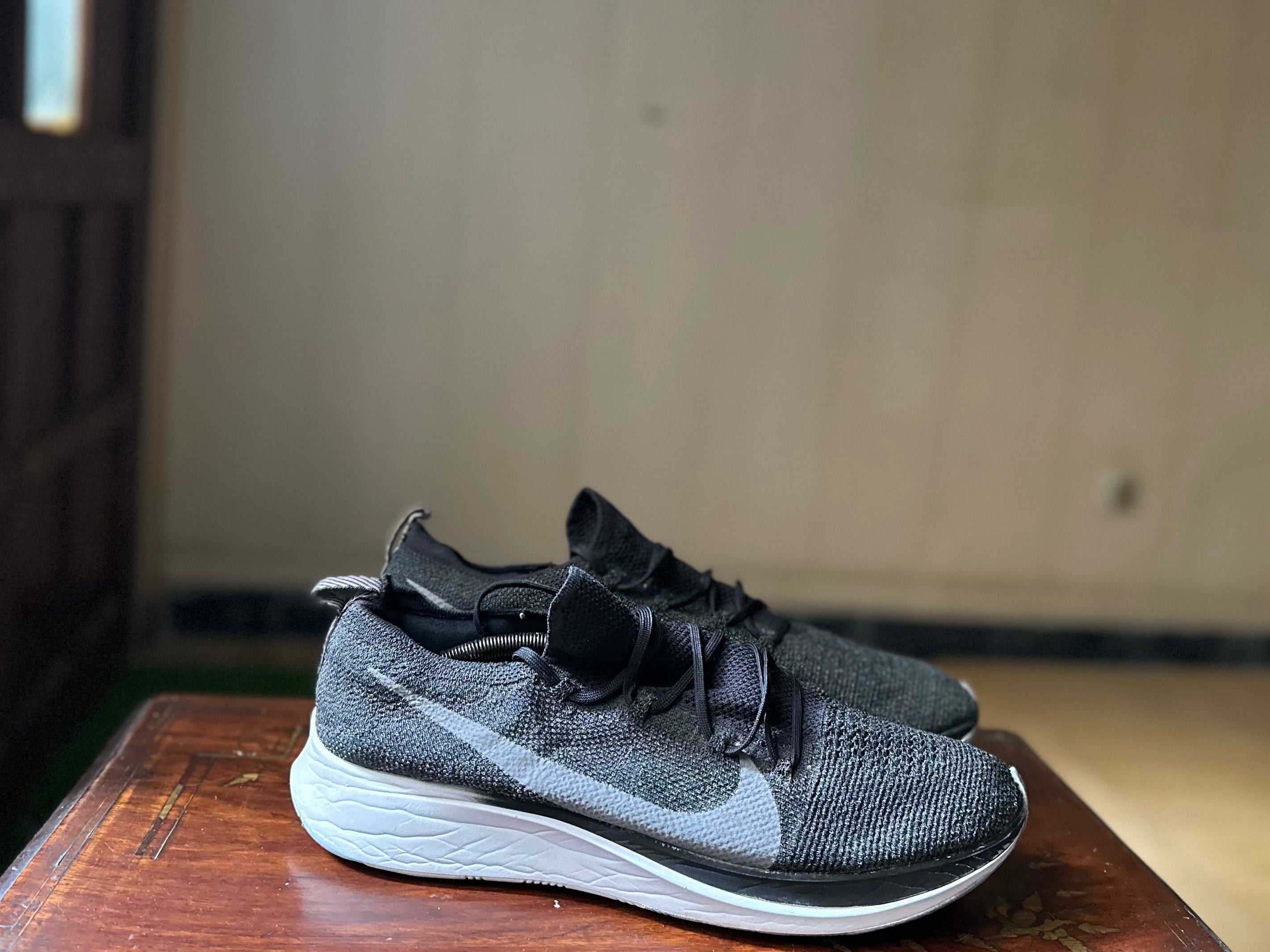 ORIGINAL Nike AirZoom Flyknit Black Grey Swoosh (Carbon Plated) Uk size: 10 Eu: 45
