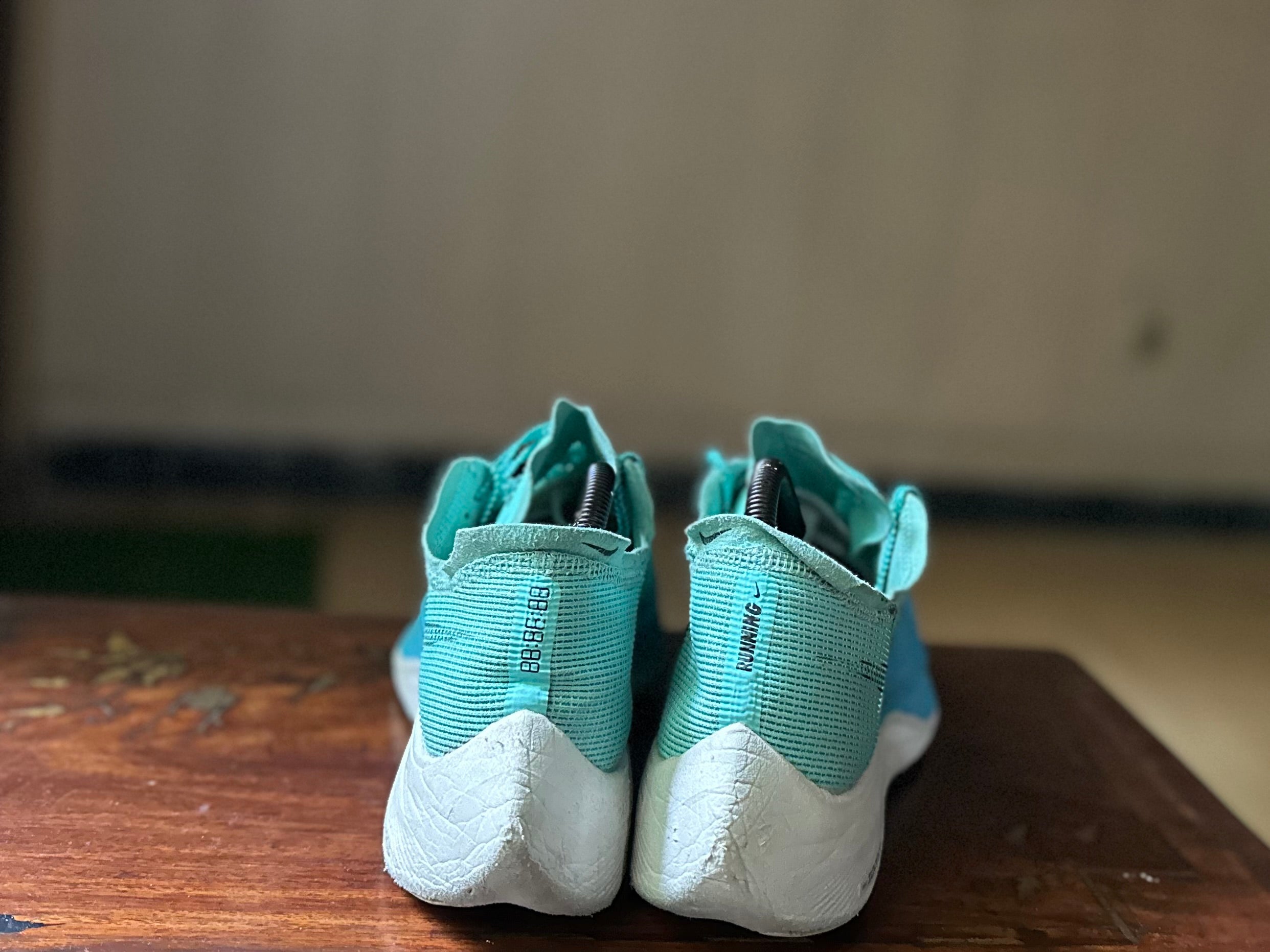 ORIGINAL Nike ZoomX Vaporfly Next% 2 Aurora Green (Carbon Plated) Uk size: 8 Eu: 42.5