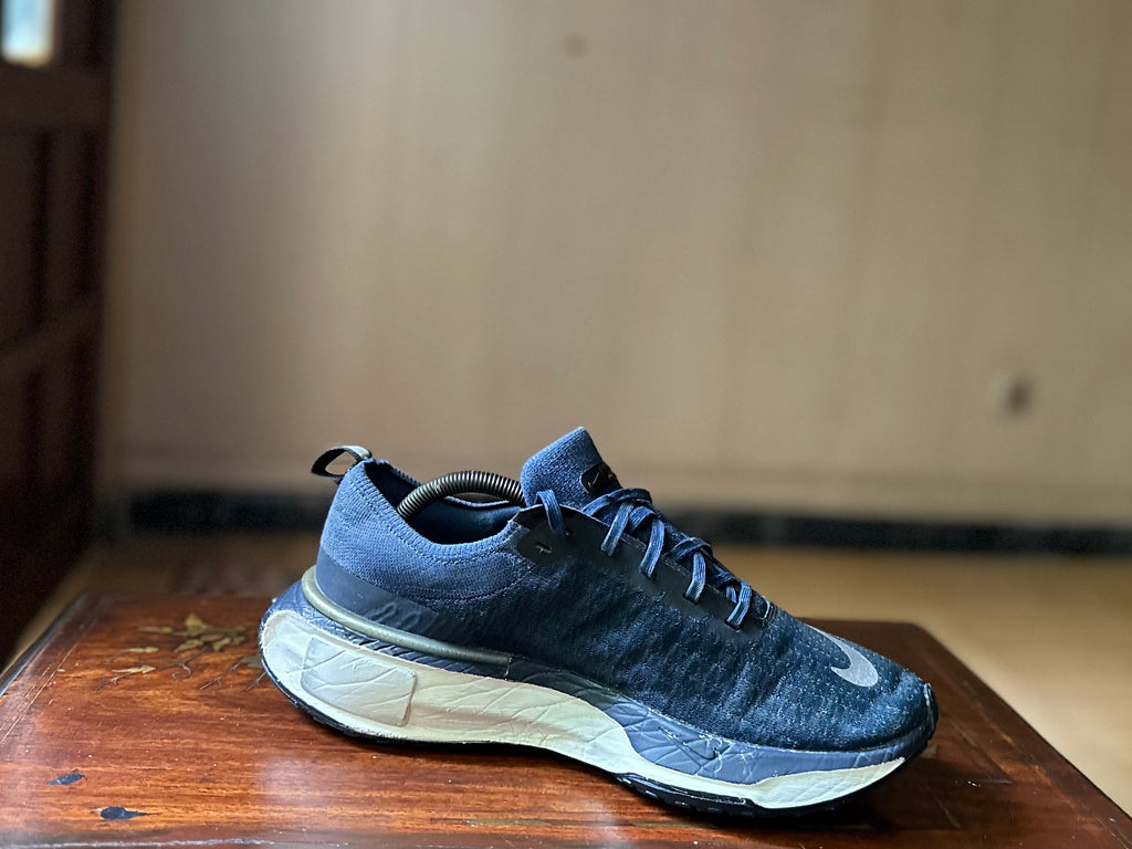 ORIGINAL Nike ZoomX Invincible Run 3 College Navy Uk size: 9
Eu: 44