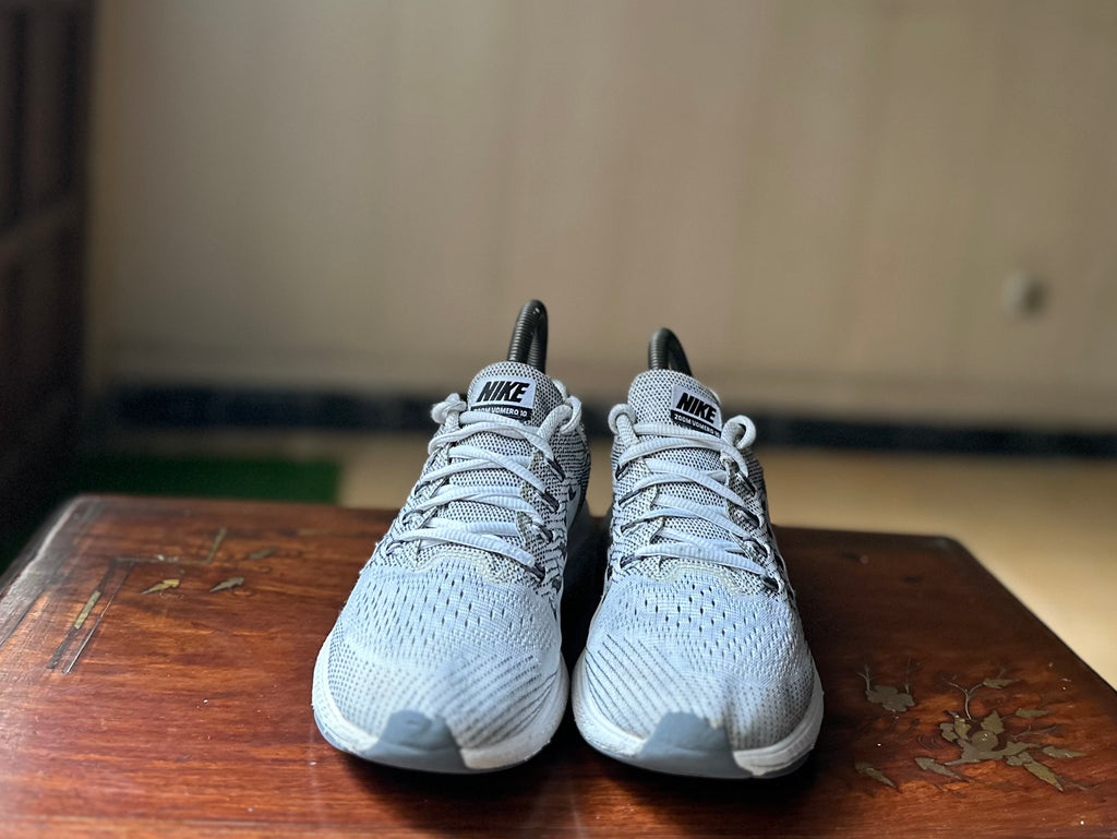 ORIGINAL Nike AirZoom Vomero 11 Pure Platinum Uk size: 5 Eu: 38