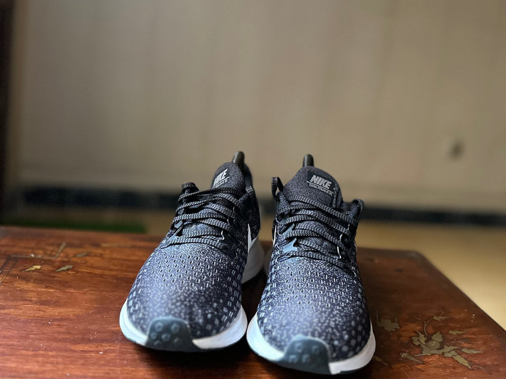 ORIGINAL Nike AirZoom Pegasus 35 Black/White Uk size: 5.5
Eu: 38.5