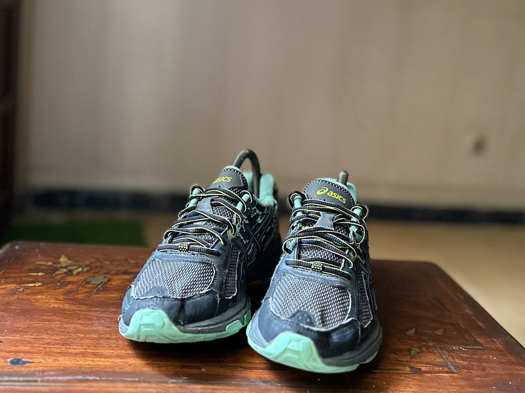ORIGINAL Asics Gel-Venture 6 Black Neon Lime Uk size: 6
Eu: 40 Condition: 9.5/10
