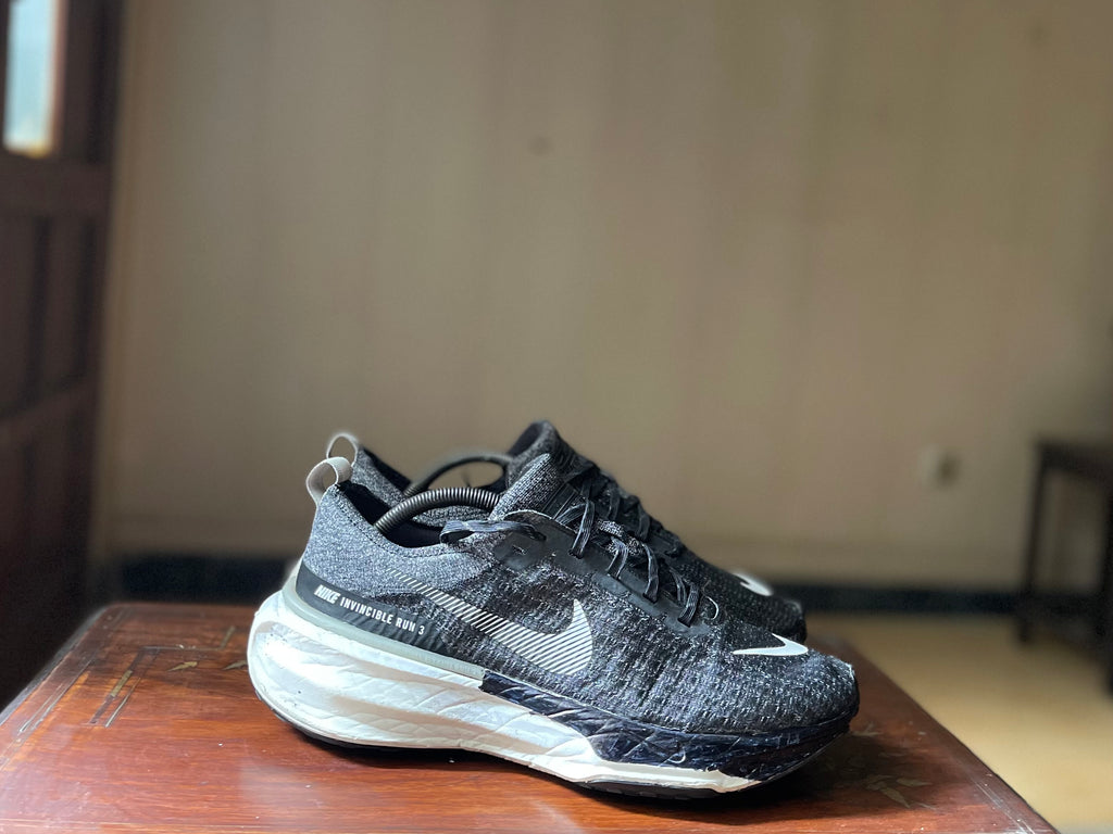 ORIGINAL Nike ZoomX Invincible Run Flyknit 3 Oreo