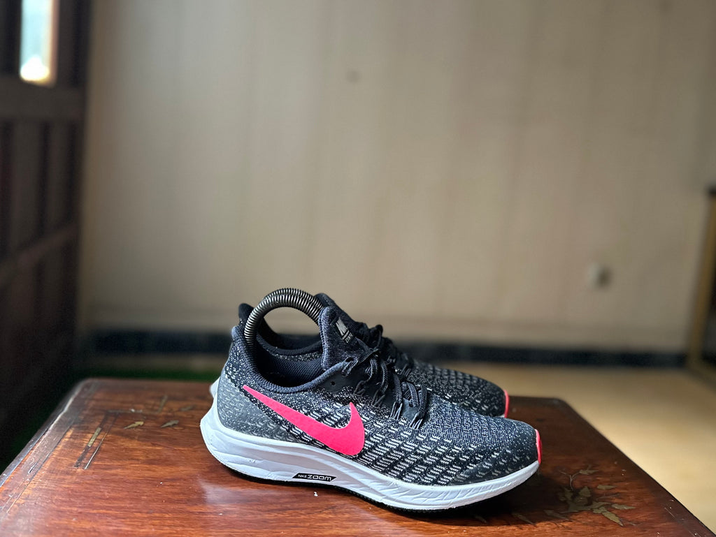 ORIGINAL Nike AirZoom Pegasus 35 Black Racer Pink Uk size: 5.5
Eu: 38.5