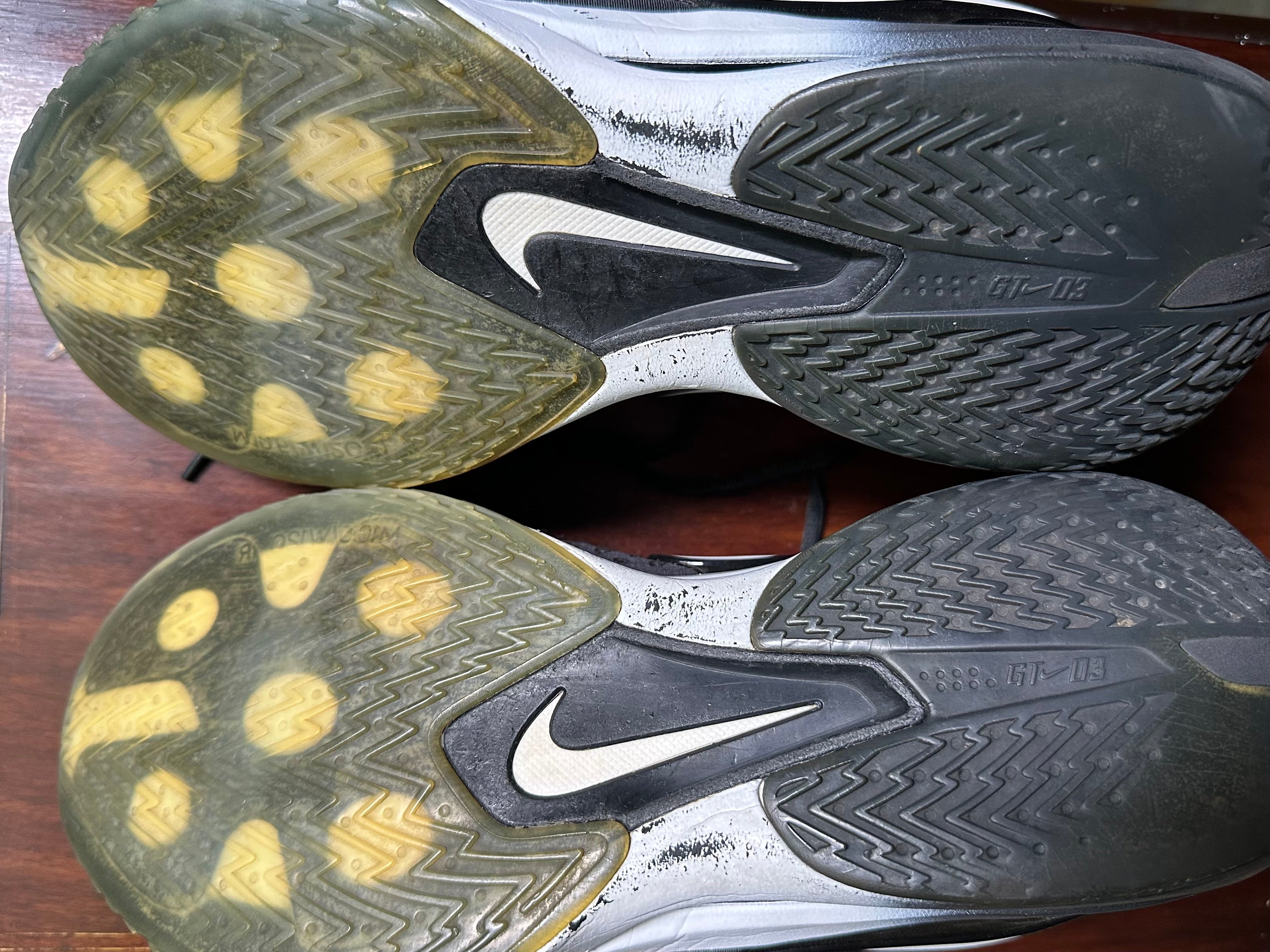 ORIGINAL Nike Zoom GT Cut 3 EP White Iron Grey Uk size: 9.5
Eu: 44.5