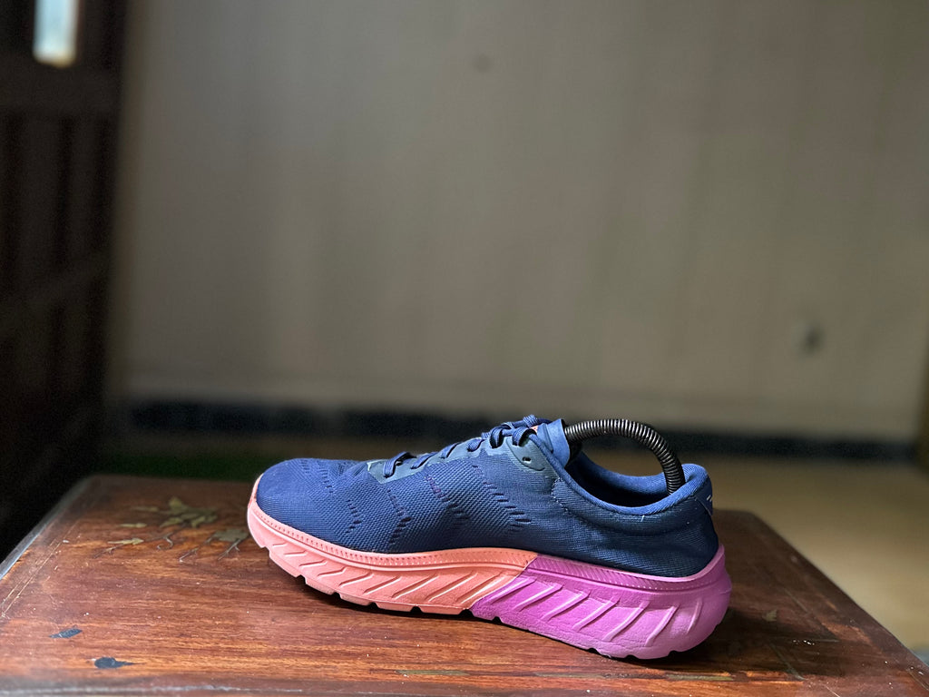 ORIGINAL Hoka One One Mach 2 Uk size: 7 Eu: 41