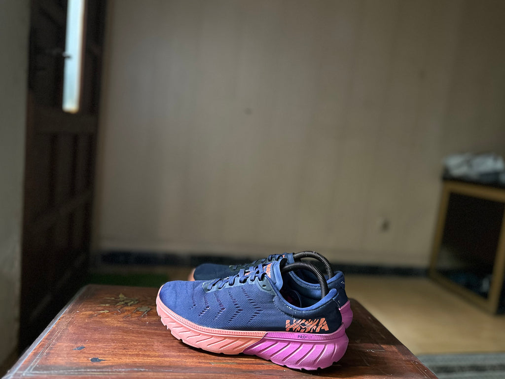 ORIGINAL Hoka One One Mach 2 Uk size: 7 Eu: 41
