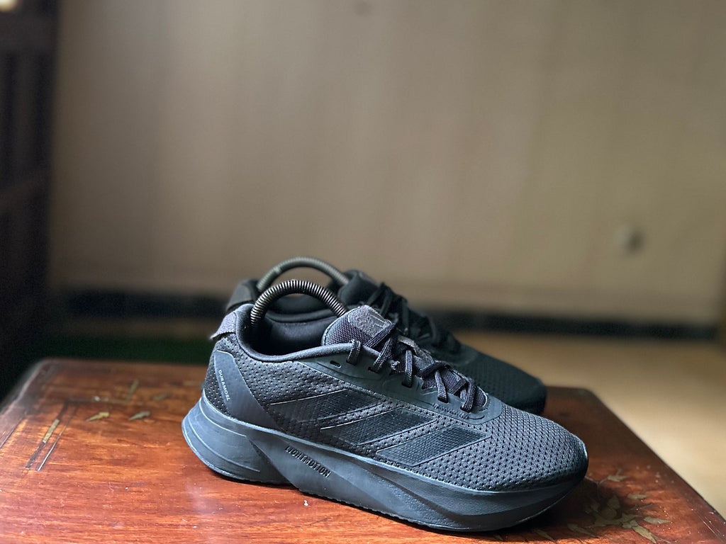 ORIGINAL Adidas Duramo SL Triple Black Uk size: 6.5 Eu: 40