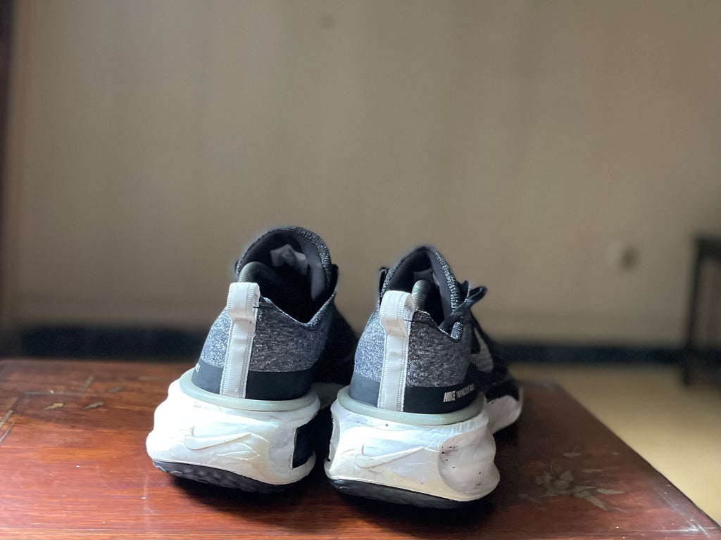 ORIGINAL Nike ZoomX Invincible Run Flyknit 3 Oreo