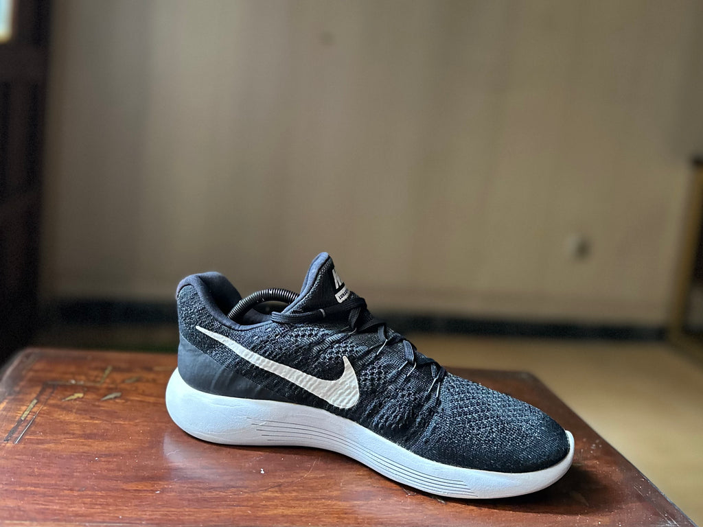 ORIGINAL Nike Lunarepic Low FlyKnit 2 Black/White/Anthracite Uk size: 10.5 Eu: 45.5