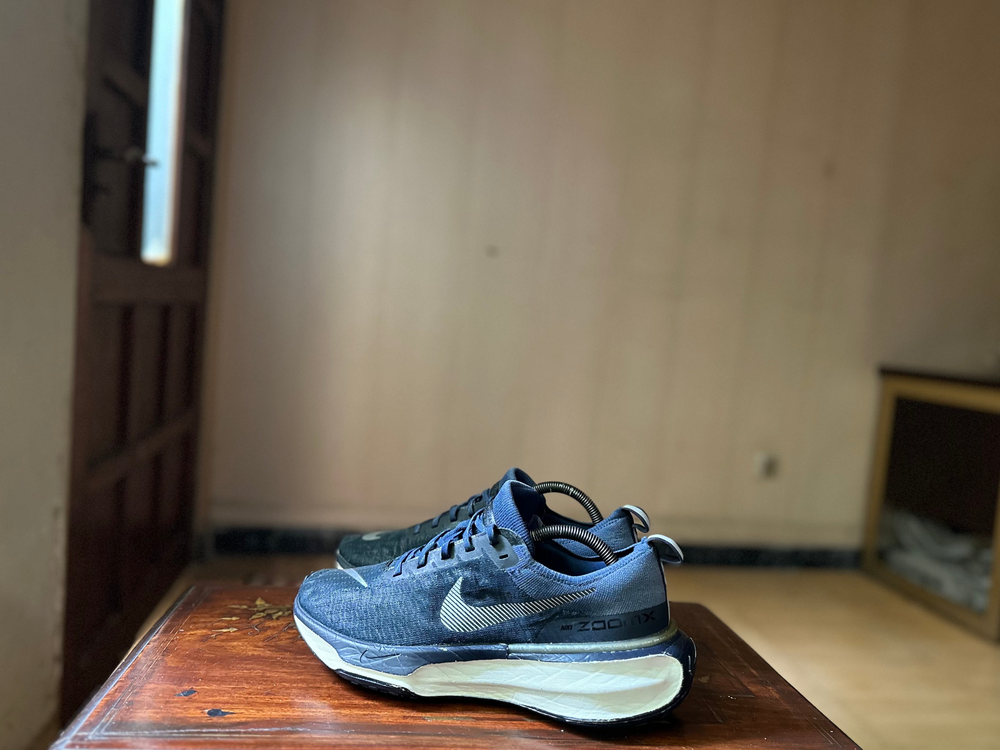 ORIGINAL Nike ZoomX Invincible Run 3 College Navy Uk size: 9
Eu: 44