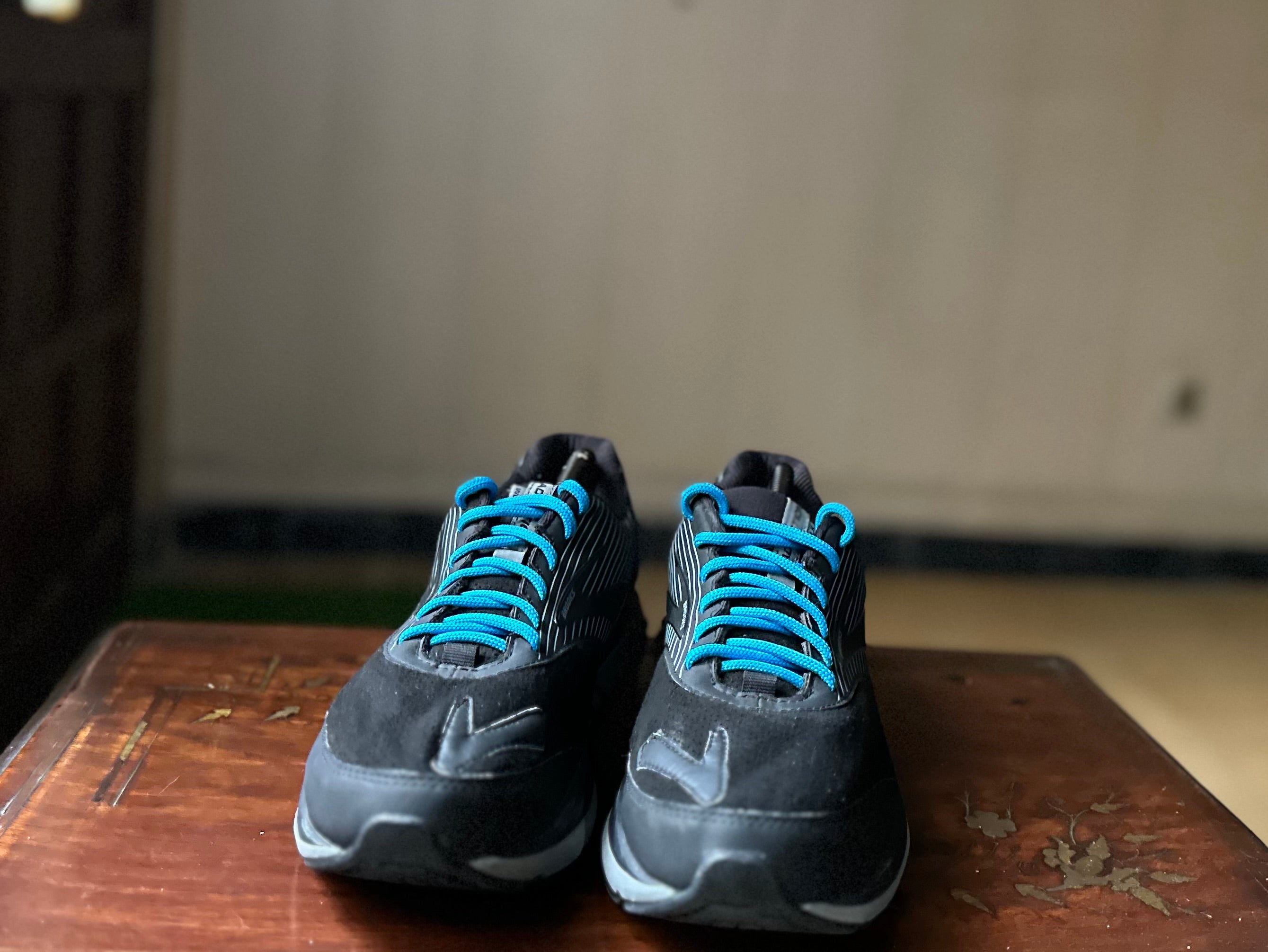 ORIGINAL Brooks Addiction Walker Suede 2 Black Prime Uk size: 8.5 Eu: 43