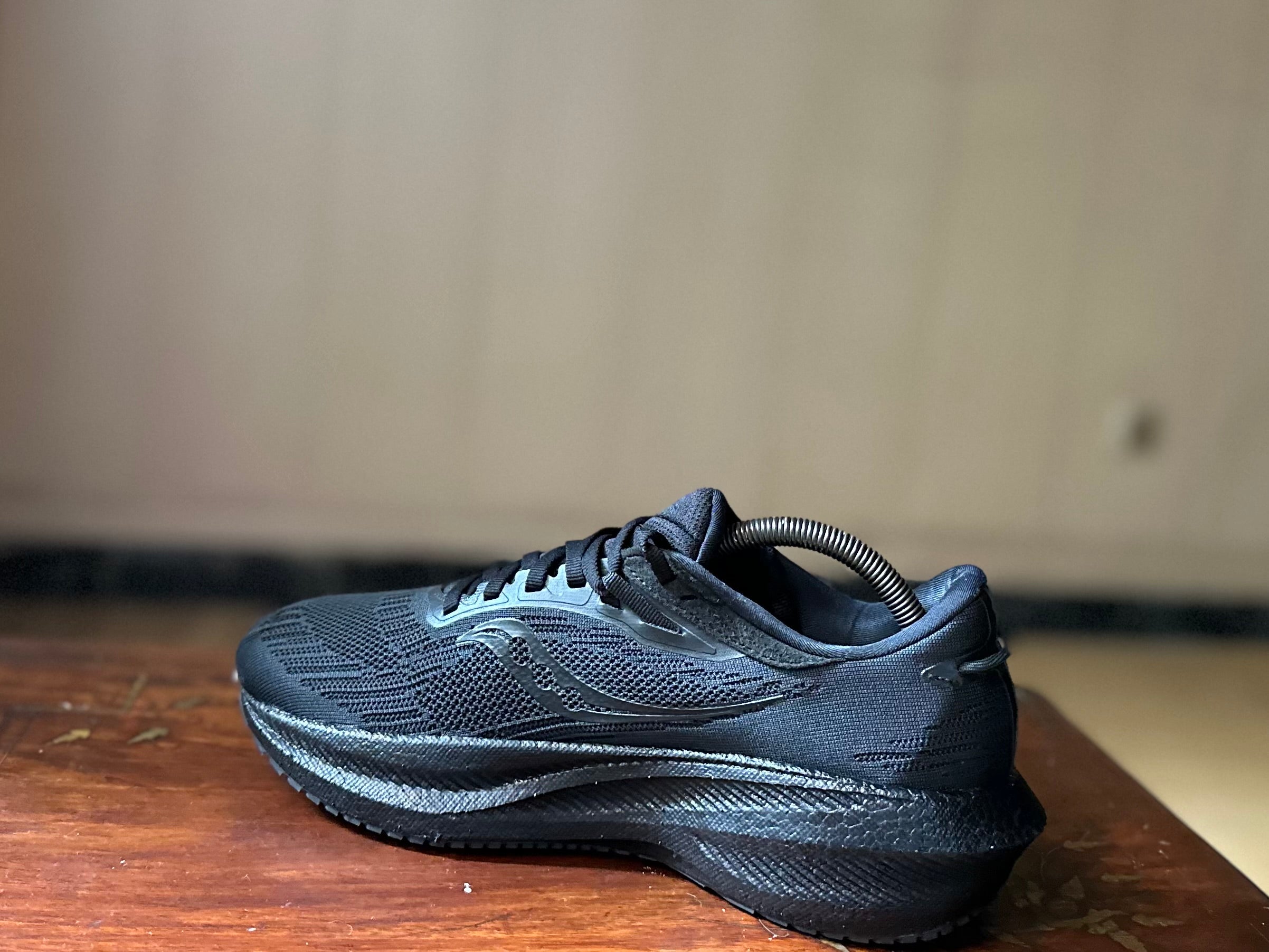 ORIGINAL Saucony Triumph 21 Triple Black