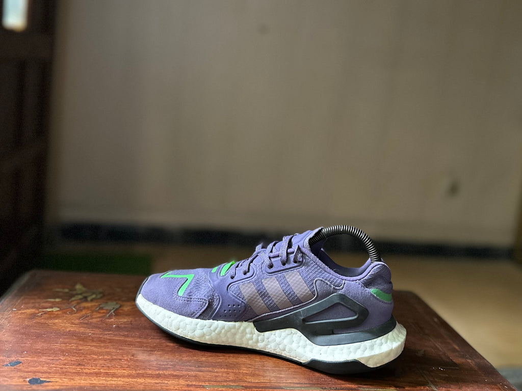 ORIGINAL Adidas WomenDay Purple Green Uk size: 5
Eu: 38
