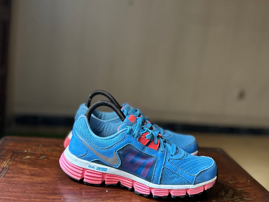 ORIGINAL Nike Dual Fusion ST 2 Pink/Blue Uk size: 5 Eu: 38.5