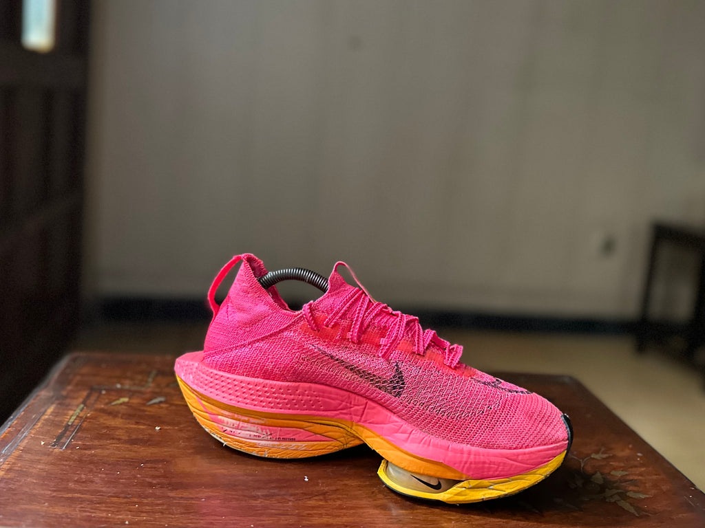 ORIGINAL Nike AirZoom AlphaFly Next% 2 Hyper Pink/Laser Orange (Carbon Plated) Uk size: 7.5
Eu: 42