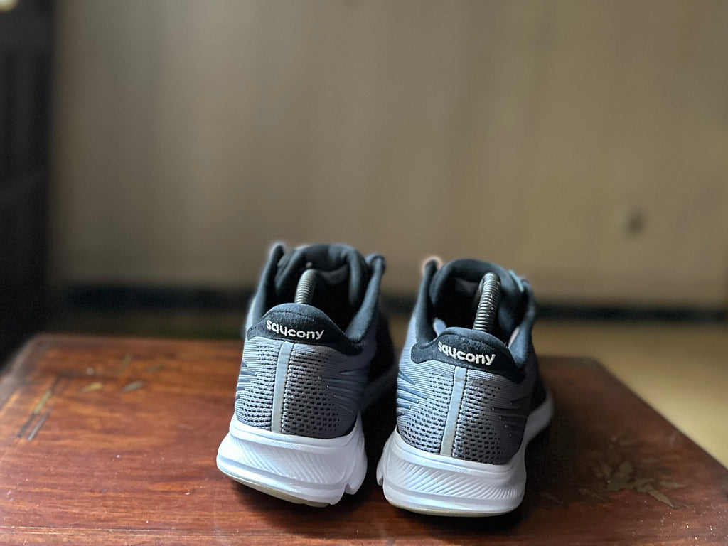 ORIGINAL Saucony Ride 14 Grey/White Uk size: 8 Eu: 42