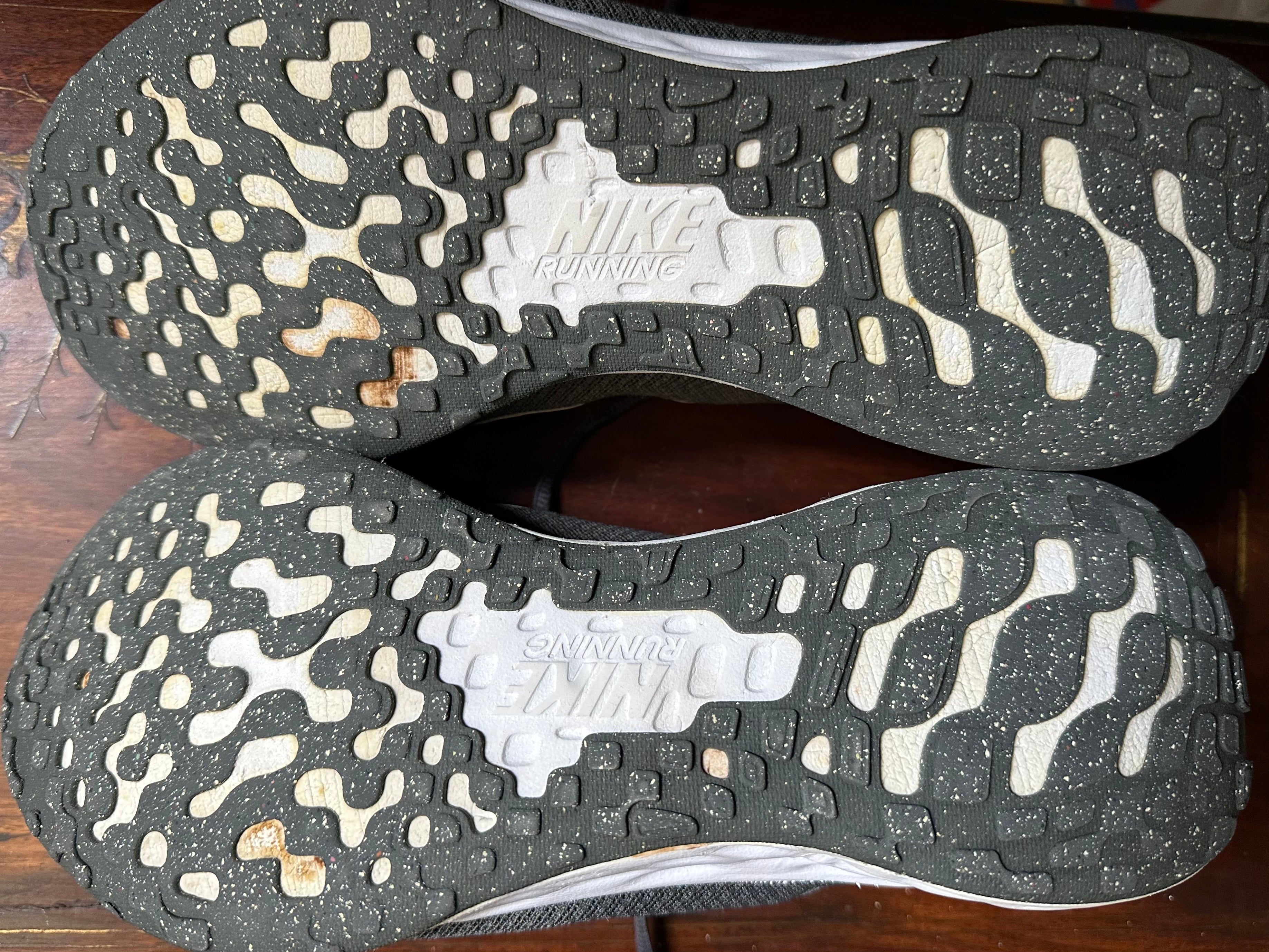 ORIGINAL Nike Revolution 6 Iron Grey Uk size: 9Eu: 44 Condition: 9.5/10