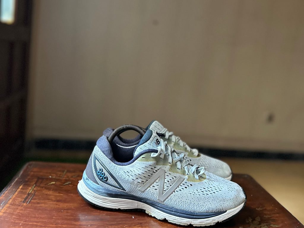 ORIGINAL New Balance 880 v9 Blue White Athletic Uk size: 8
Eu: 42.5