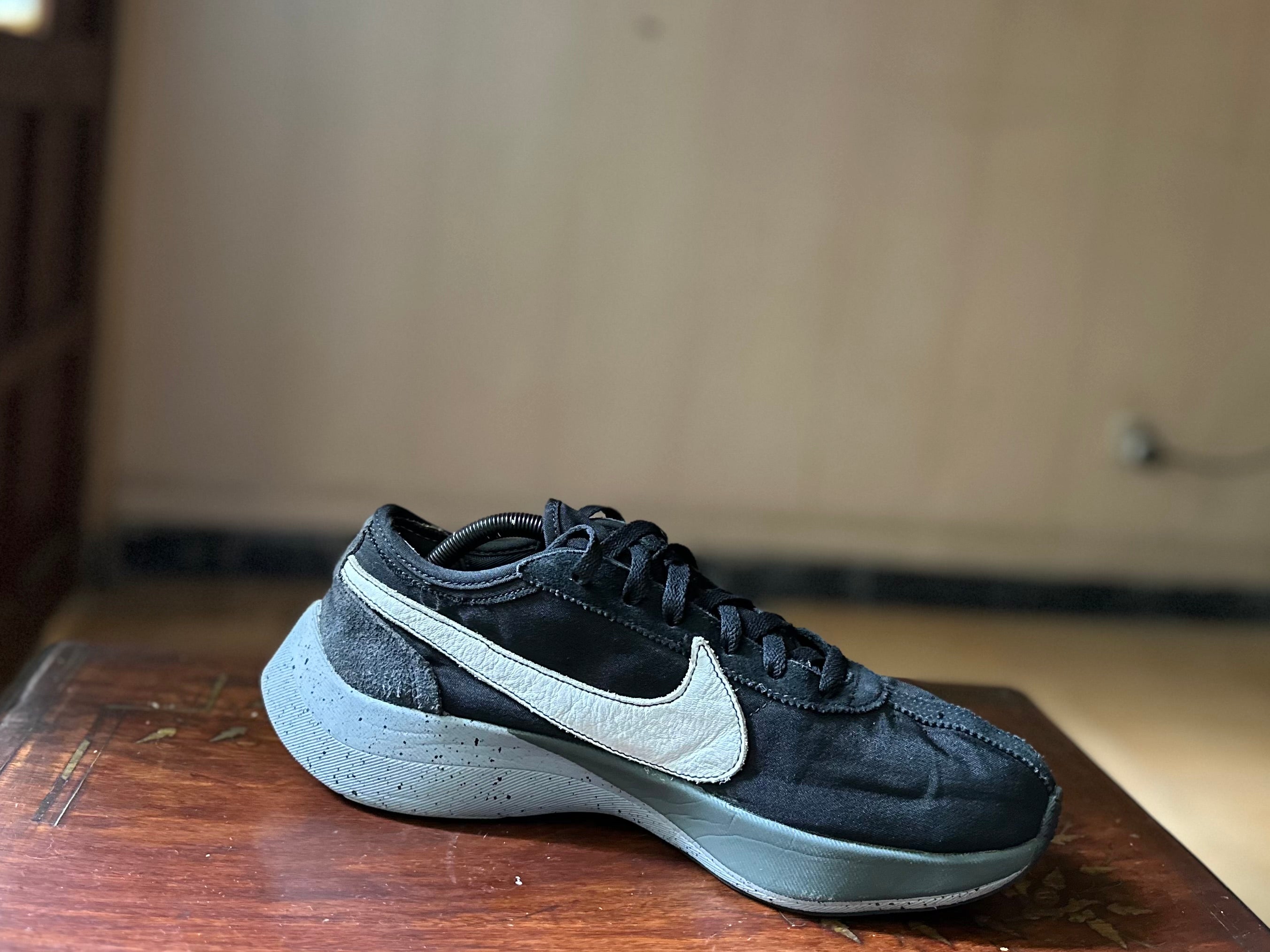 ORIGINAL Nike Moon Racer Black White Wolf Grey Uk size: 9.5
Eu: 44.5