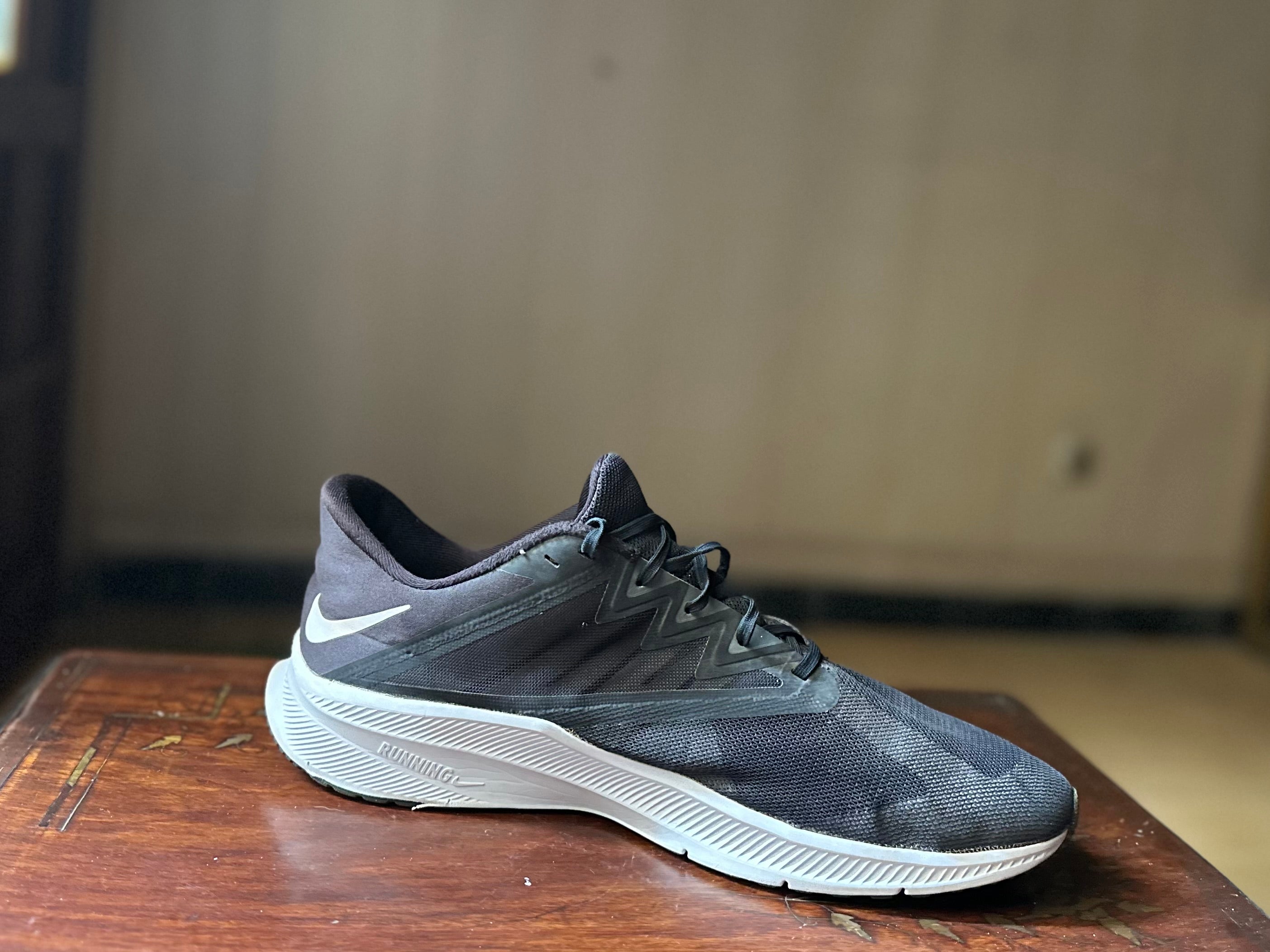 ORIGINAL Nike Zoom Quest 3 Black/White Uk size: 13
Eu: 48