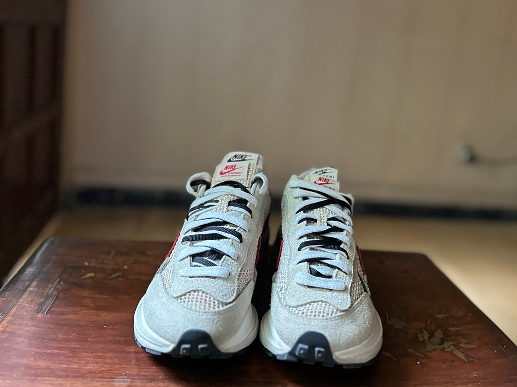 ORIGINAL Nike X Sacai VaporWaffle Sail Royal Uk size: 8
Eu: 42.5