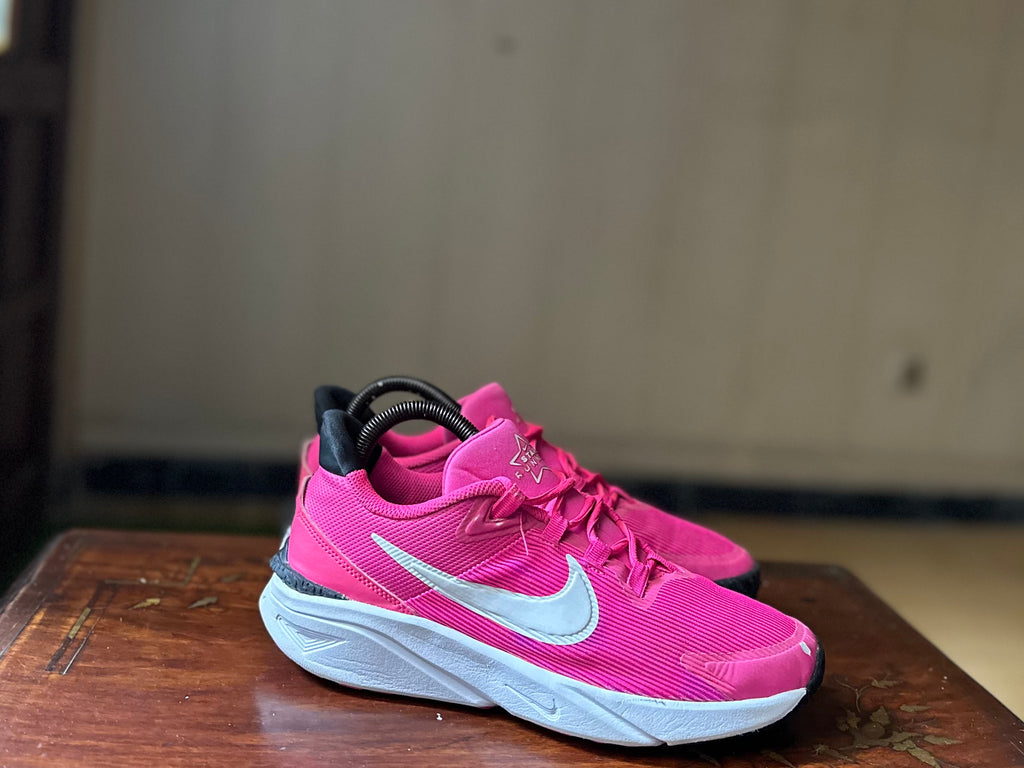 ORIGINAL Nike Star Runner 4 Fierce Pink Uk size: 5.5
Eu: 38.5