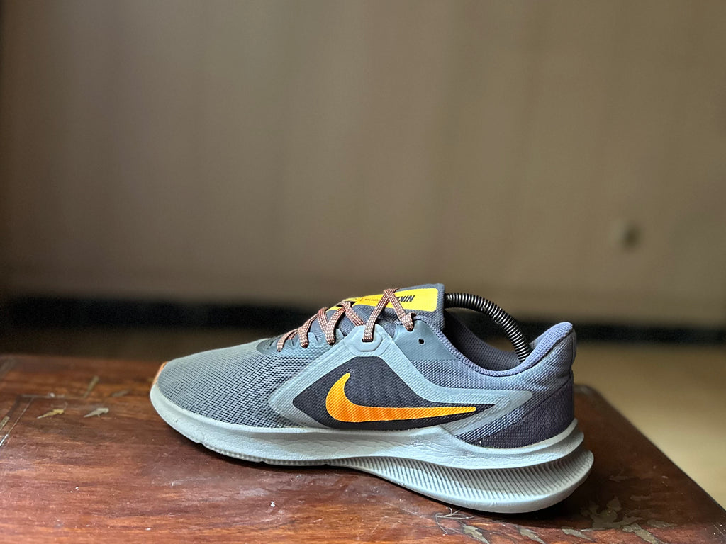 ORIGINAL Nike DownShifter 10 GEO Marathon