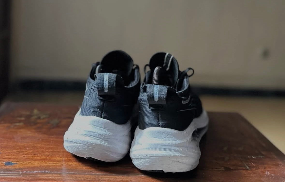 ORIGINAL Asics Gel-Nimbus 26 Black/White