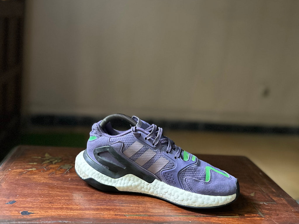 ORIGINAL Adidas WomenDay Purple Green Uk size: 5
Eu: 38