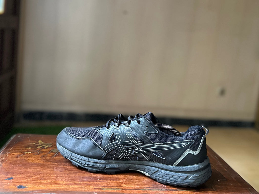 ORIGINAL Asics Gel-Venture 8 Triple Black