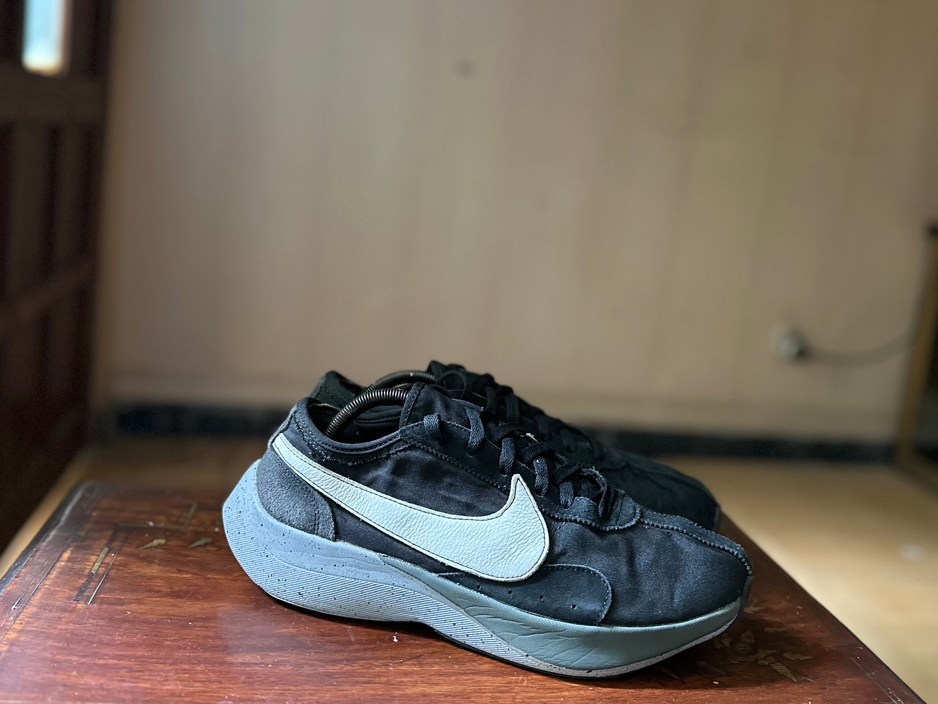 ORIGINAL Nike Moon Racer Black White Wolf Grey Uk size: 9.5
Eu: 44.5