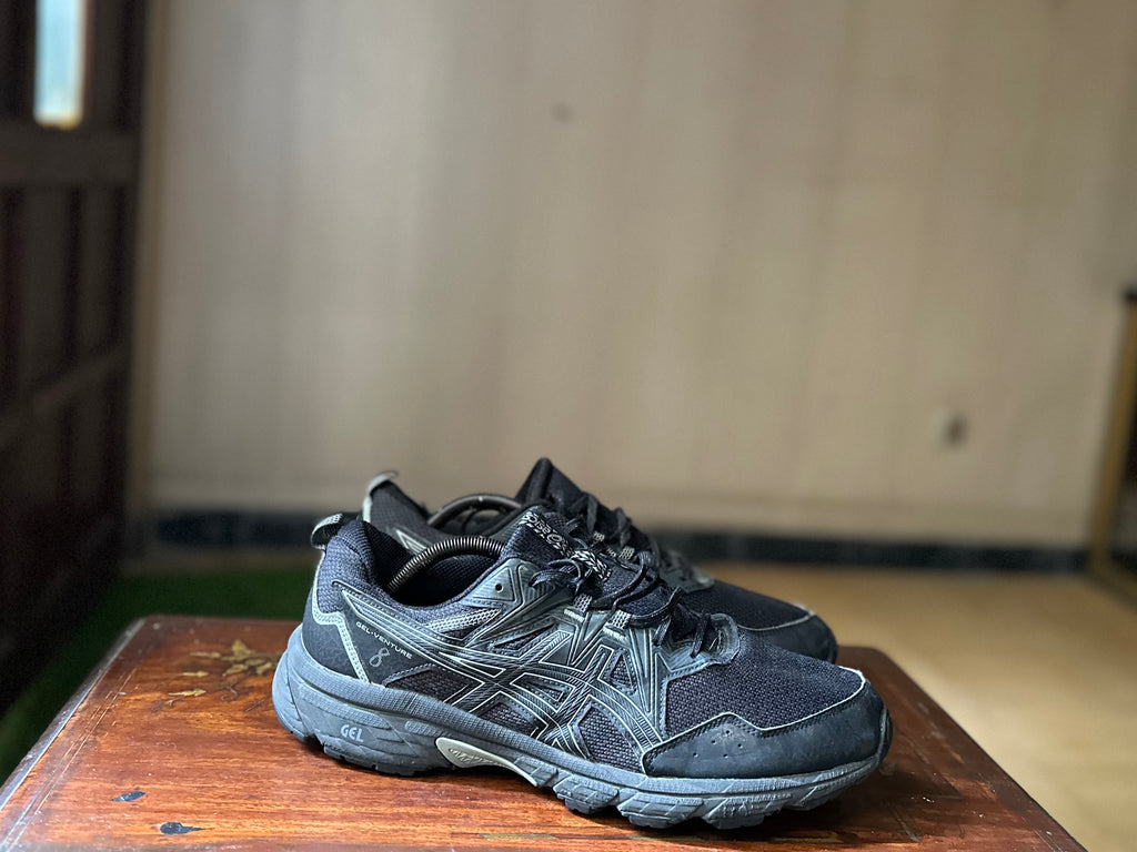ORIGINAL Asics Gel-Venture 8 Triple Black