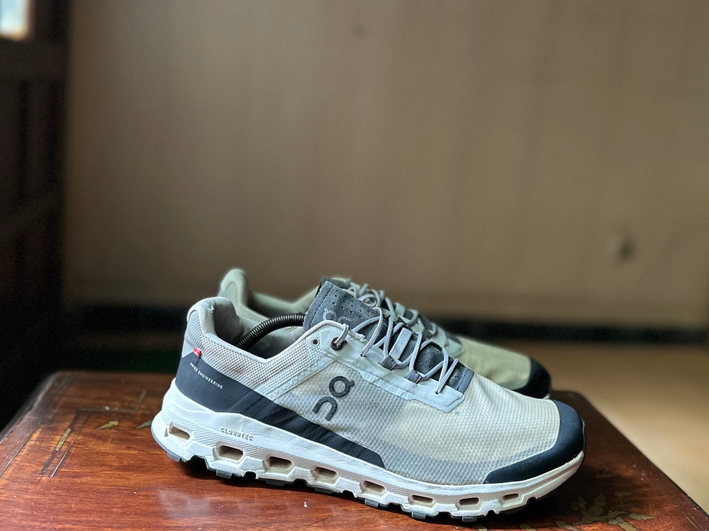 ORIGINAL On Cloud Vista 2 Glacier Uk size: 11 Eu: 46
