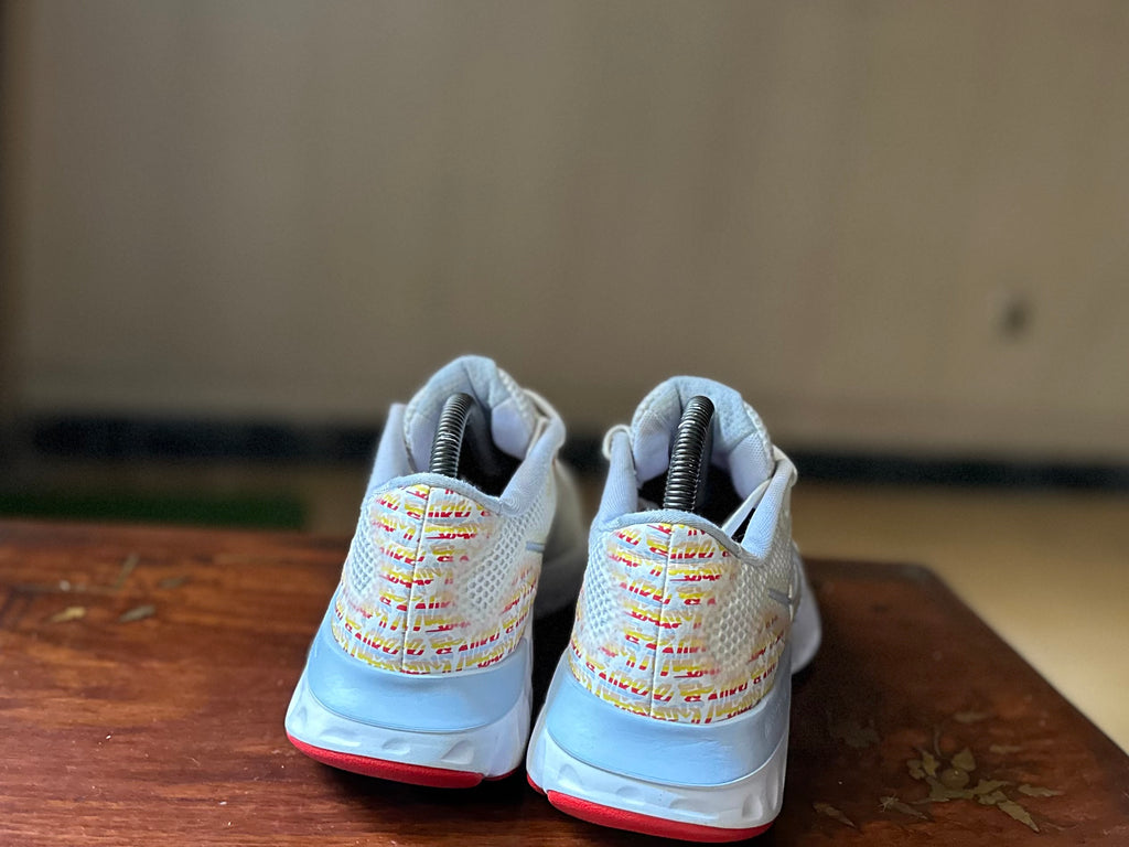 ORIGINAL Nike Renew Run Graffiti Print Uk size: 6 Eu: 40