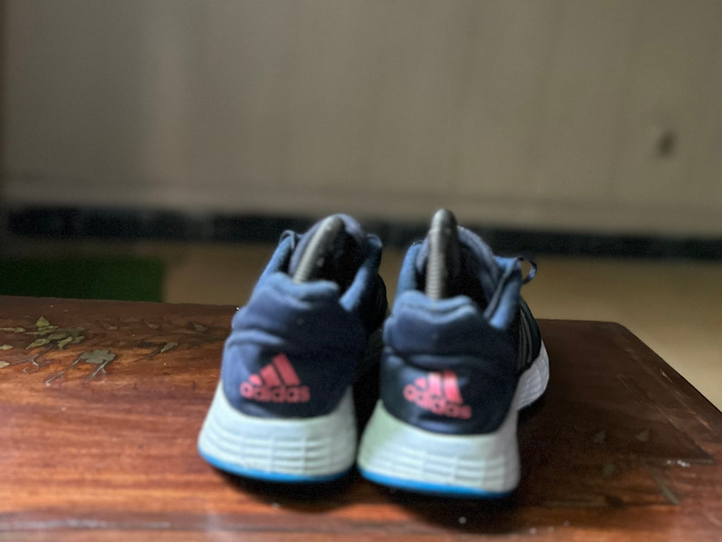ORIGINAL Adidas Duramo 10 Uk size: 4 Eu: 37.5