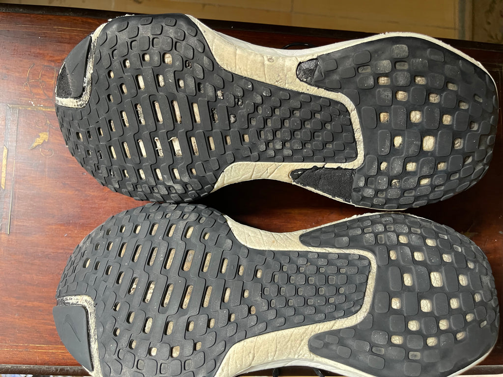 ORIGINAL Nike ZoomX Invincible Run Flyknit 3 Oreo
