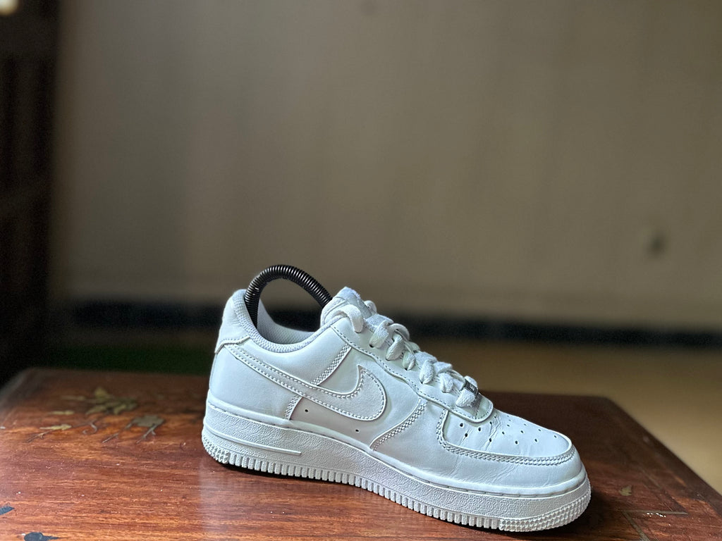 ORIGINAL Nike AirForce 1 Triple White Uk size: 3 Eu: 36.5