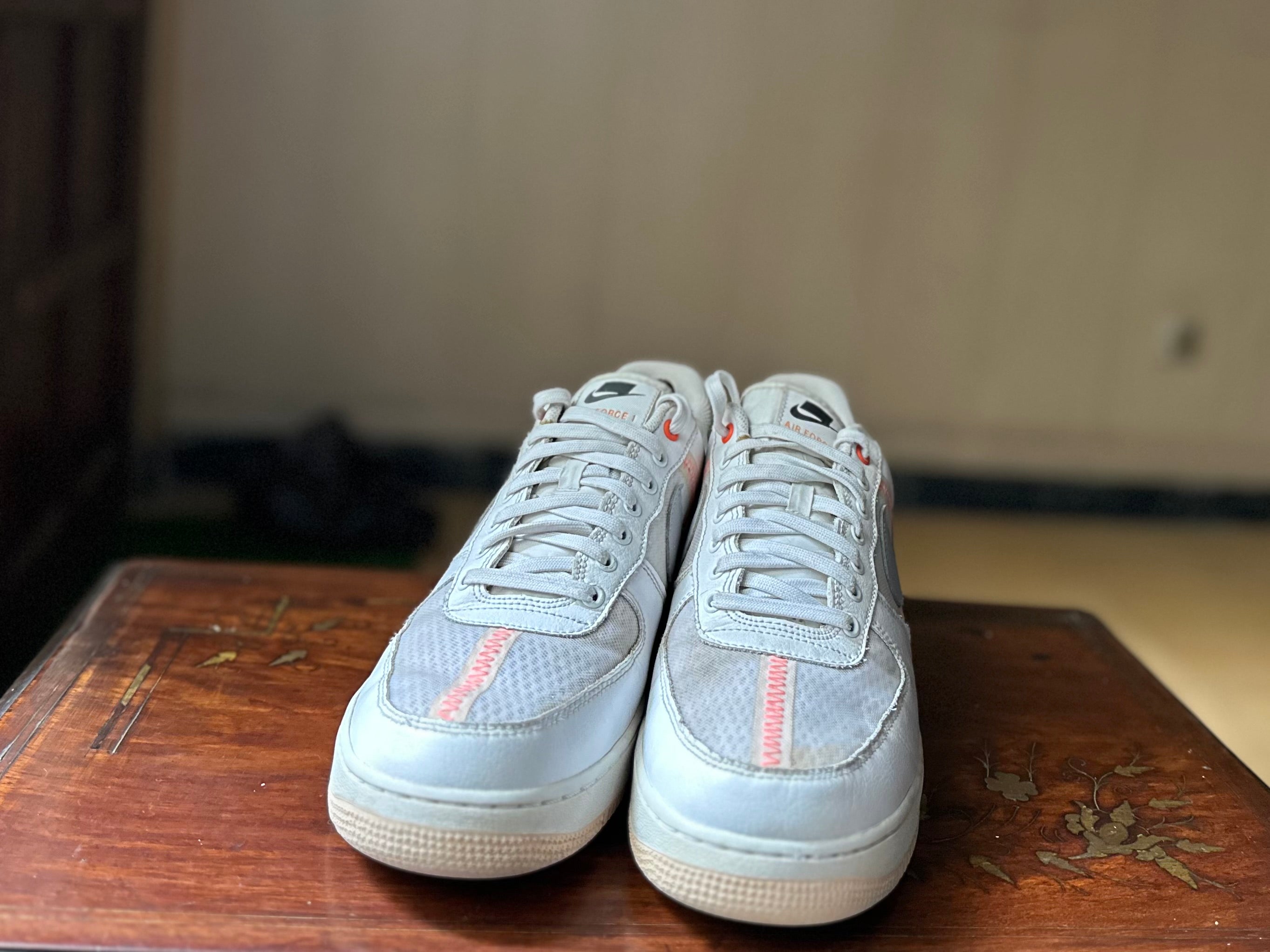 ORIGINAL Nike AirForce 1 Low Transparent White Grey Uk size: 9
Eu: 44
