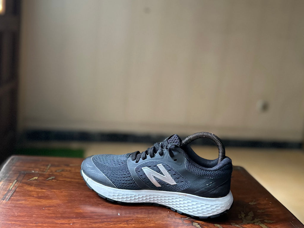 ORIGINAL New Balance 520 V6 Running Black/White