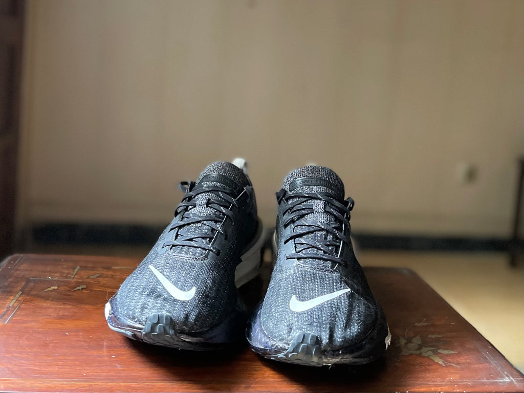 ORIGINAL Nike ZoomX Invincible Run Flyknit 3 Oreo