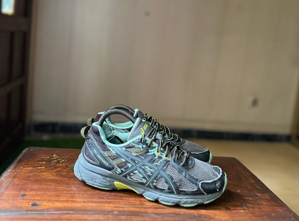 ORIGINAL Asics Gel-Venture 6 Black Neon Lime Uk size: 6
Eu: 40 Condition: 9.5/10