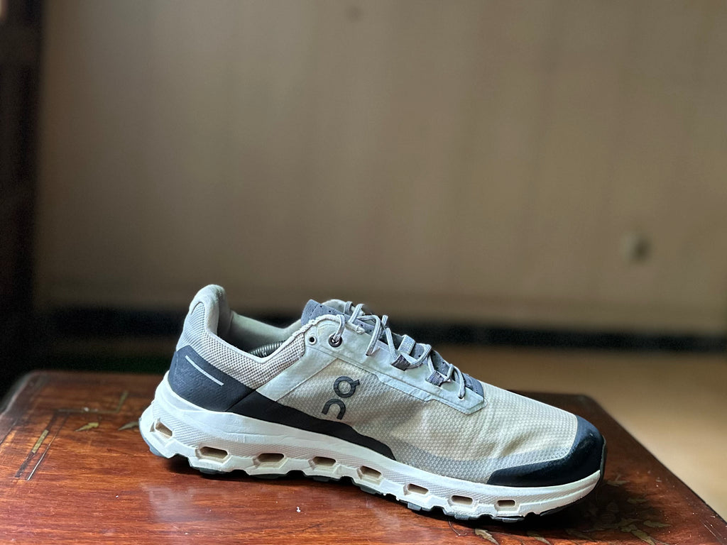 ORIGINAL On Cloud Vista 2 Glacier Uk size: 11 Eu: 46