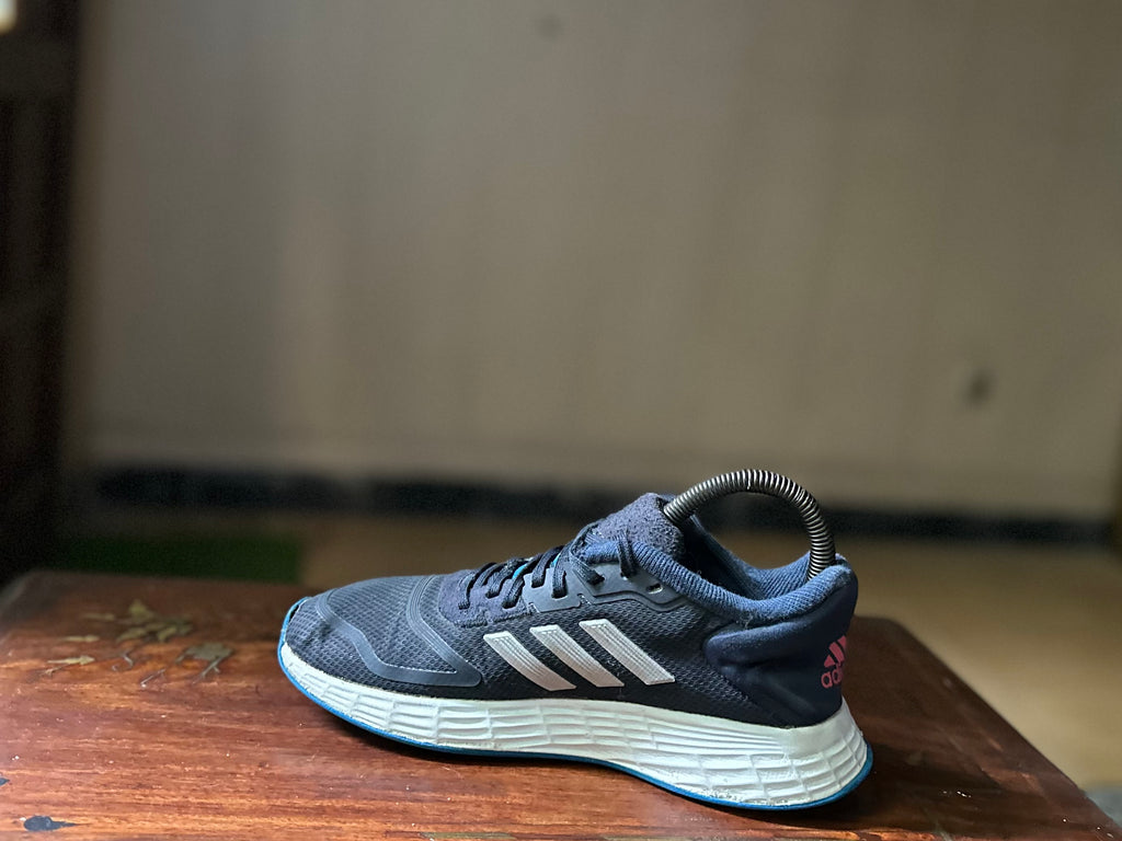 ORIGINAL Adidas Duramo 10 Uk size: 4 Eu: 37.5