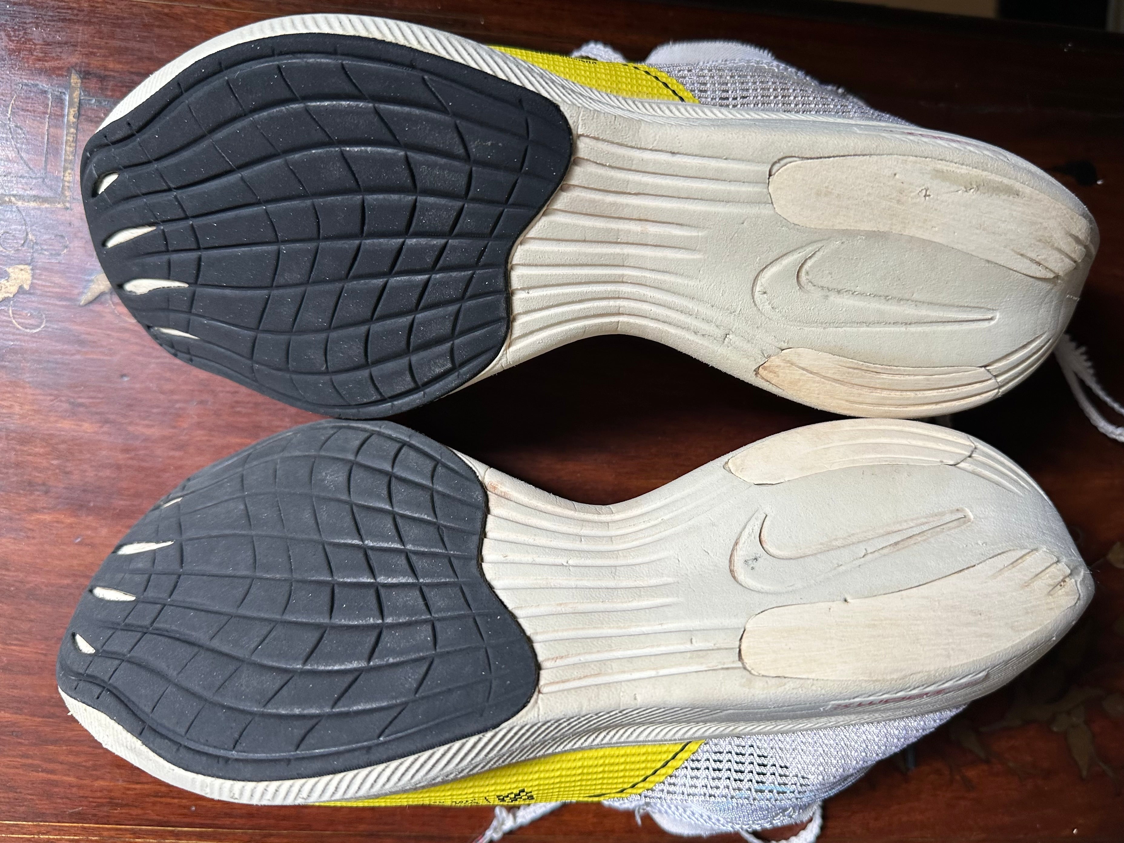 ORIGINAL Nike ZoomX VaporFly Next% 2 White Yellow Strike (Carbon Plated)