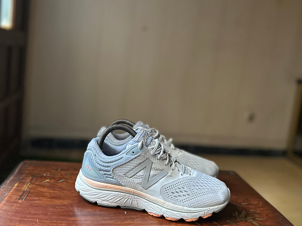 ORIGINAL New Balance 940 V4 Grey/Coral