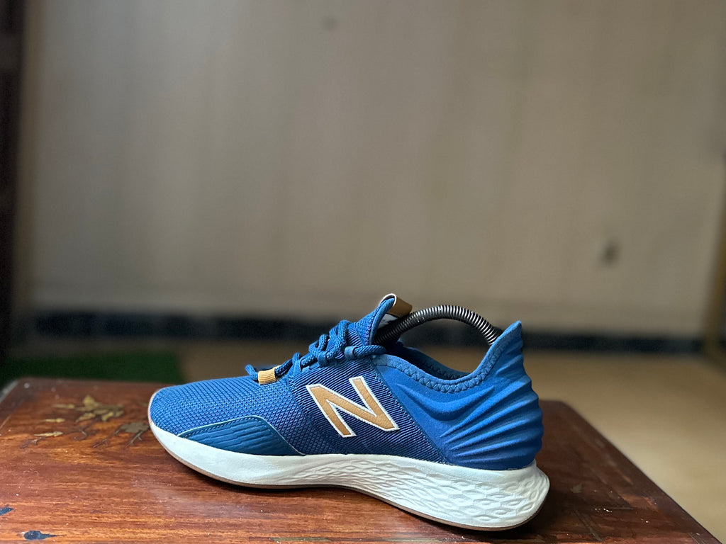 ORIGINAL New Balance FreshFoam Roav Backpack LightBlue Uk size: 7.5
Eu: 41 Condition: 8.5/10